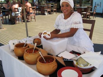 Las bahianas y el acarajé