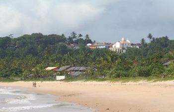 Vista de la aldea desde la Playa de Araçaipe