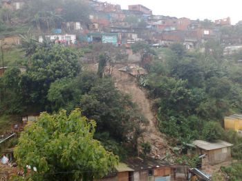 Deslizamientos de tierra en favela