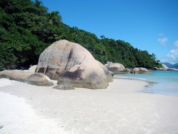Playa en la Isla de Campeche, Florianópolis