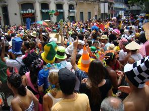Grupo Carnavalesco Cordão do Boitatá en el centro de Río
